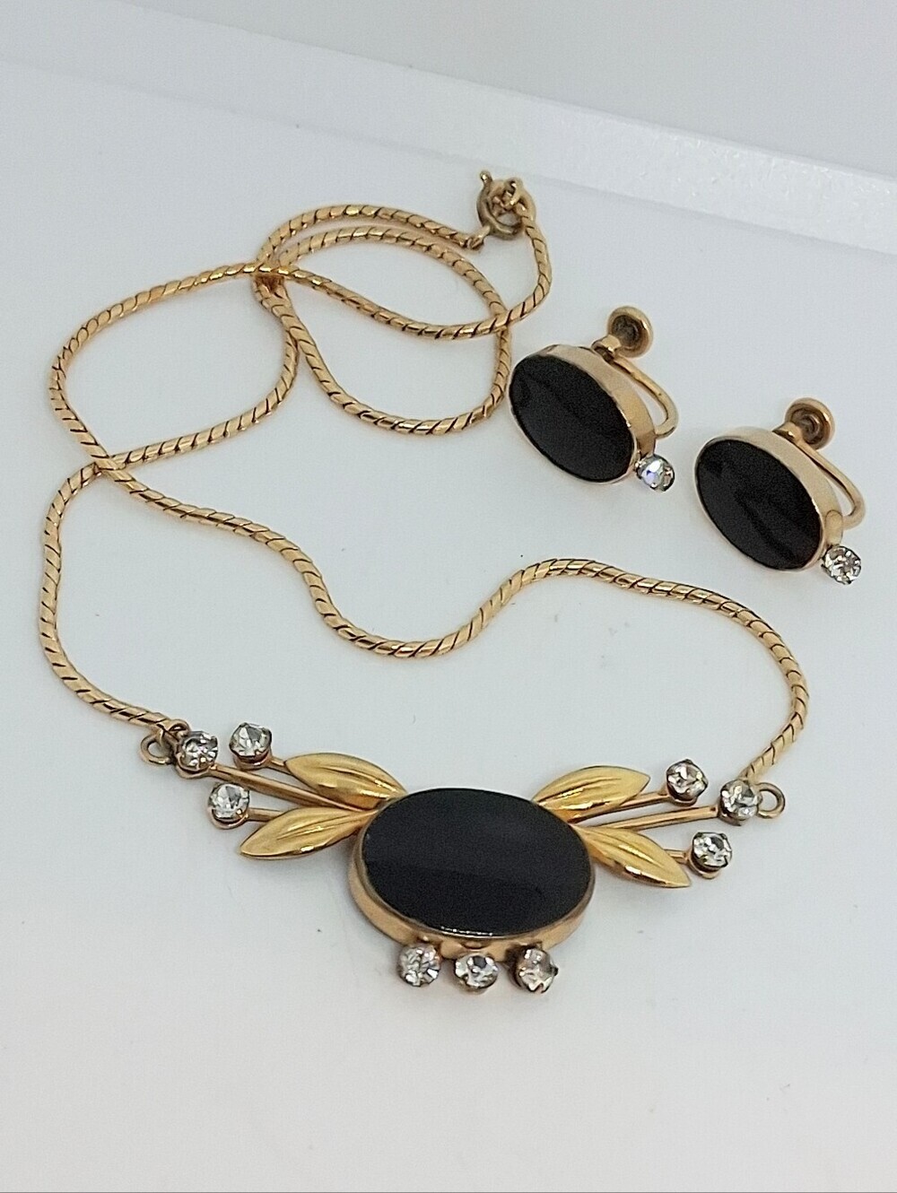 * Vintage Van Dell 12k Gold Filled Black Stone Necklace & Screwback Earrings Set